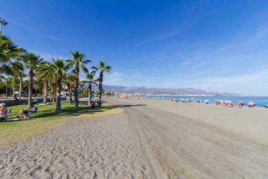 Ferienwohnung Ana'S Torre Del Mar Exterior foto